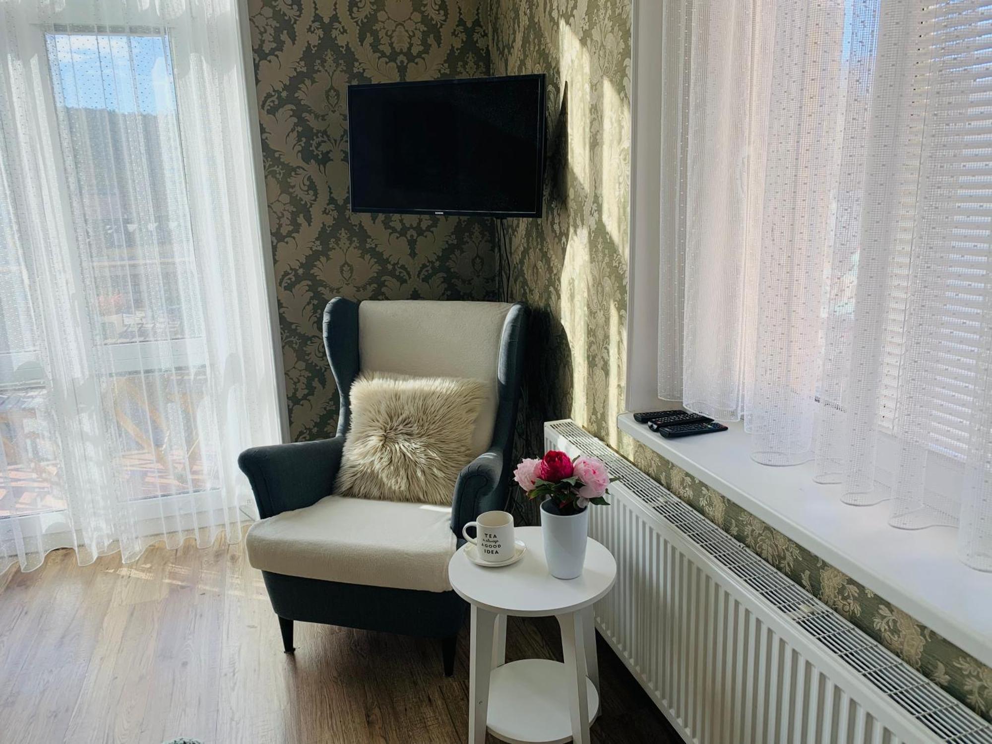 Romanceart Apartments Karlovy Vary Kültér fotó